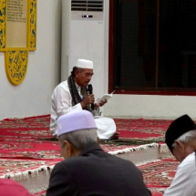 Yasinan Antarkan Bahan DIR ke Jakarta